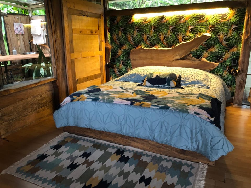 "refugio entre montañas" lalomaecolodge Campground/ 
RV Resort in Pereira