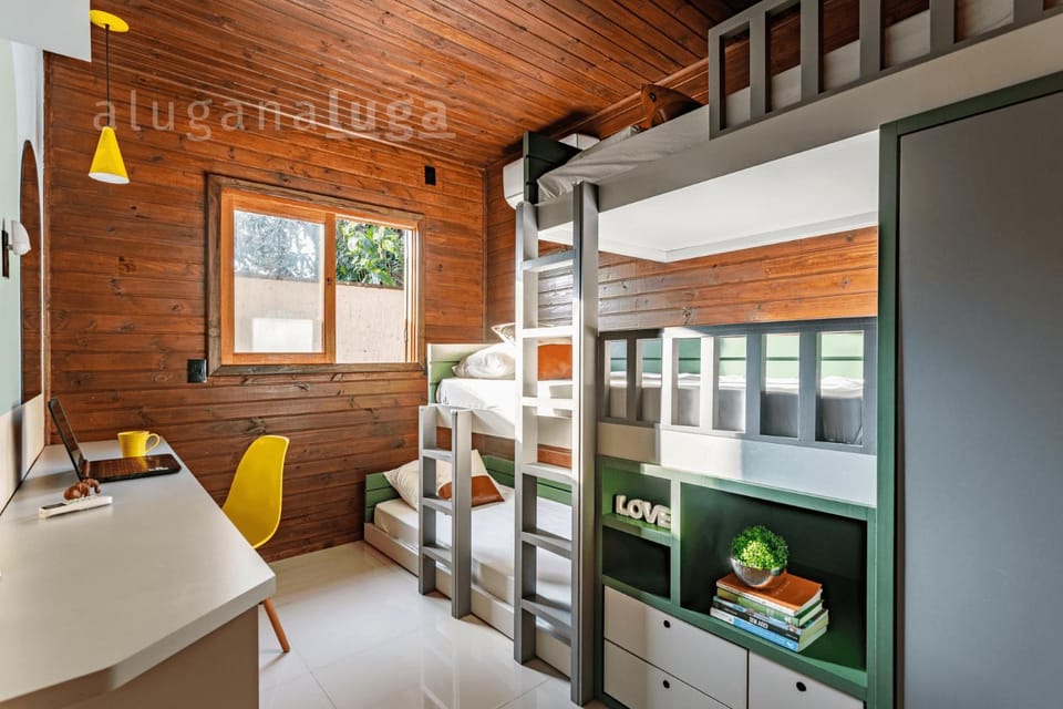 Ogram House Complete Space with Jacuzzi + Beach House in Imbituba