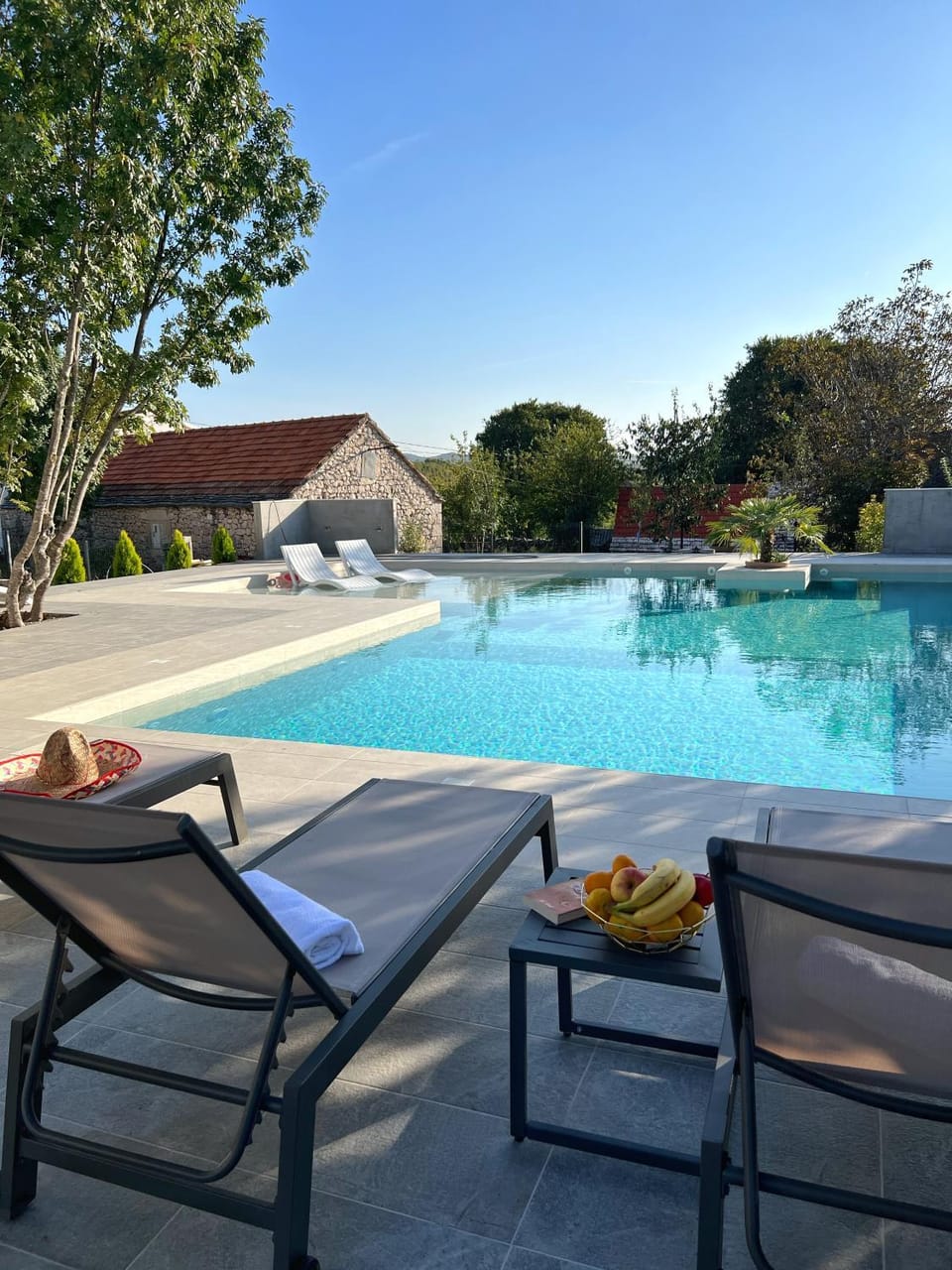 Pool view, Swimming pool, sunbed