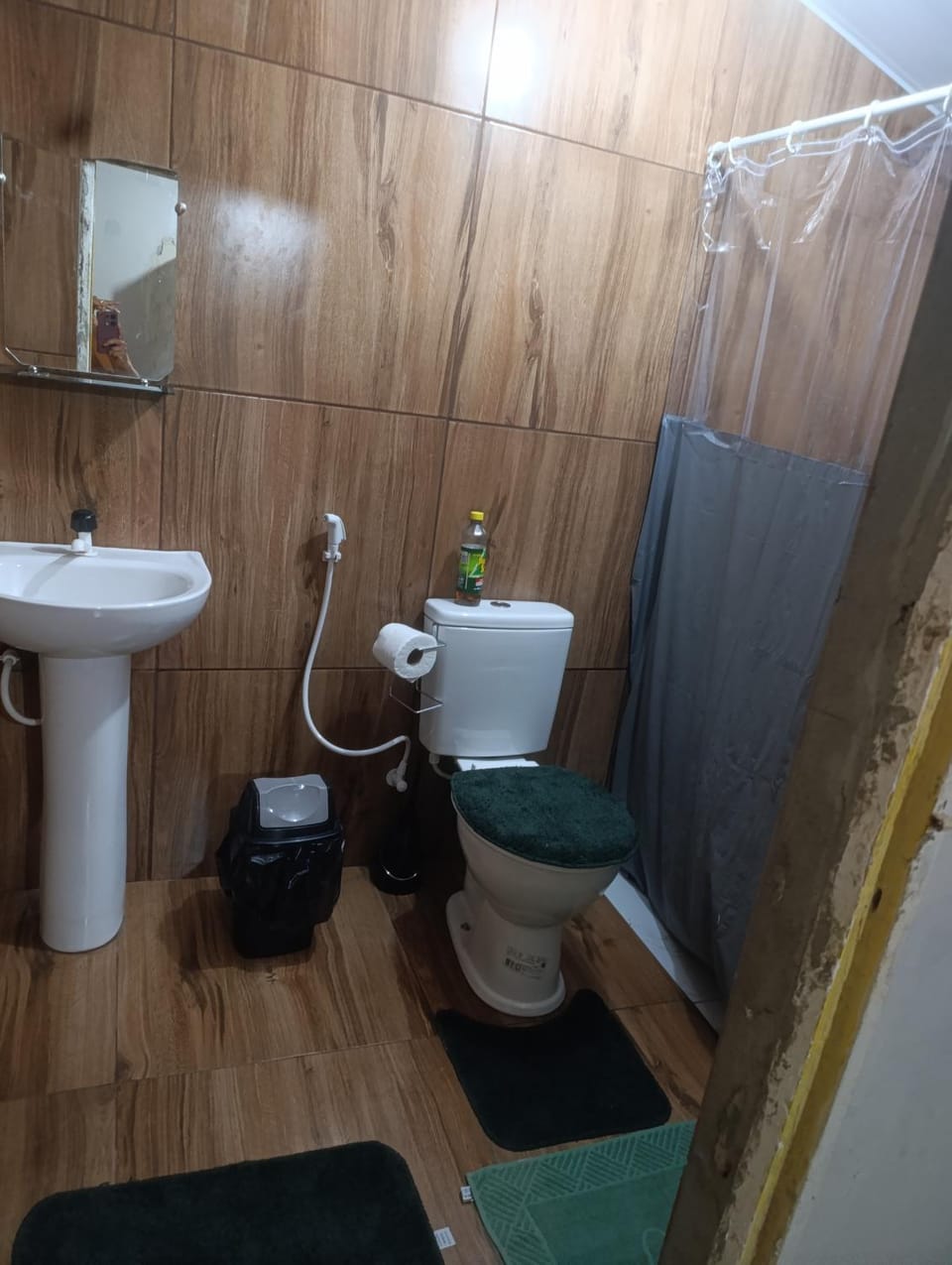 Shower, Bathroom, towels