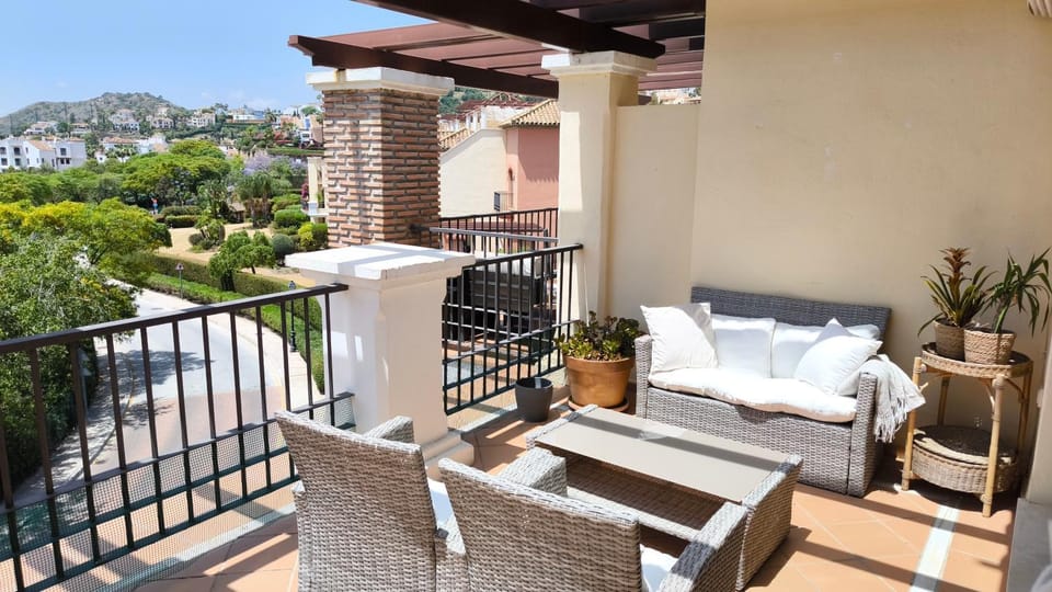 Balcony/Terrace, Dining area