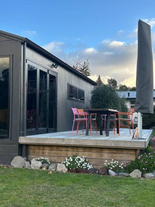 Sugar Cliff Vista Couples Retreat Apartment in Taupo