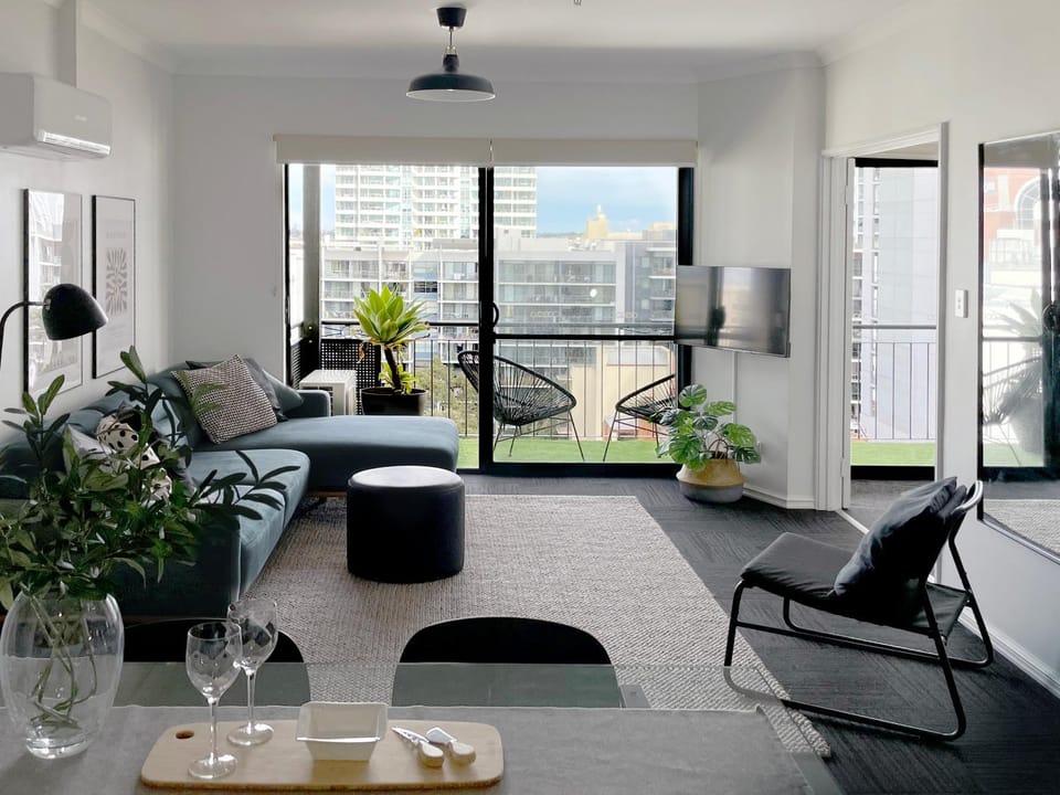 TV and multimedia, View (from property/room), Balcony/Terrace, Living room, Seating area, Dining area