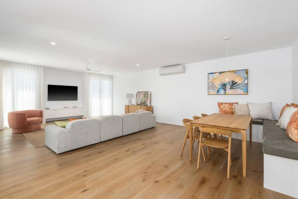 Prime Burleigh Location House in Burleigh Heads