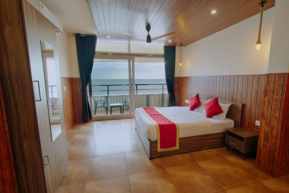 View (from property/room), Bedroom, Sea view