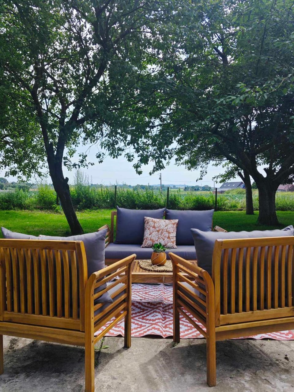 Patio, Spring, Day, Natural landscape, Garden, Balcony/Terrace, Living room, Seating area, Garden view