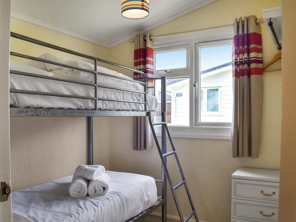 bunk bed