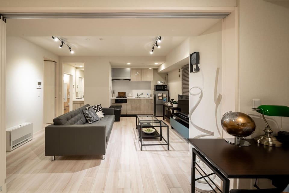 Kitchen or kitchenette, Living room