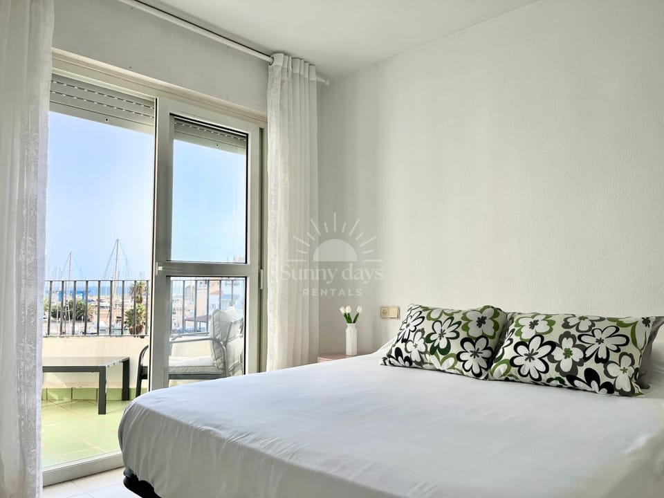 Bed, Balcony/Terrace, Photo of the whole room, Bedroom, Garden view, Sea view