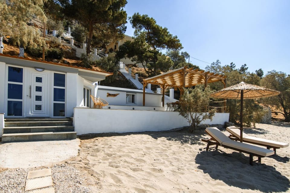 Property building, Patio, sunbed