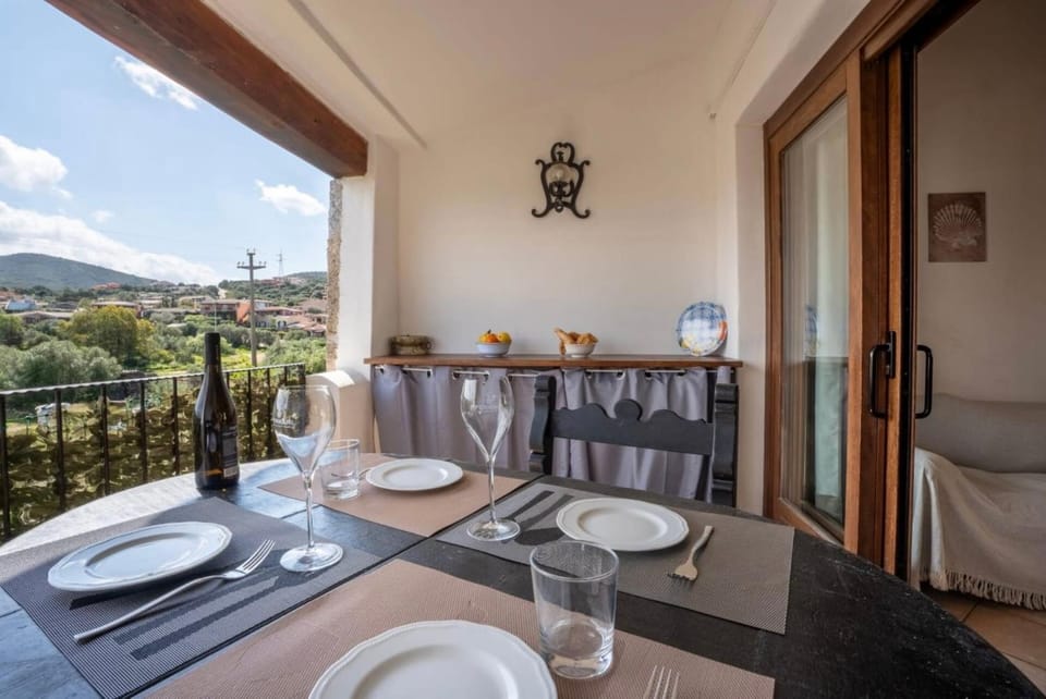Balcony/Terrace, Dining area