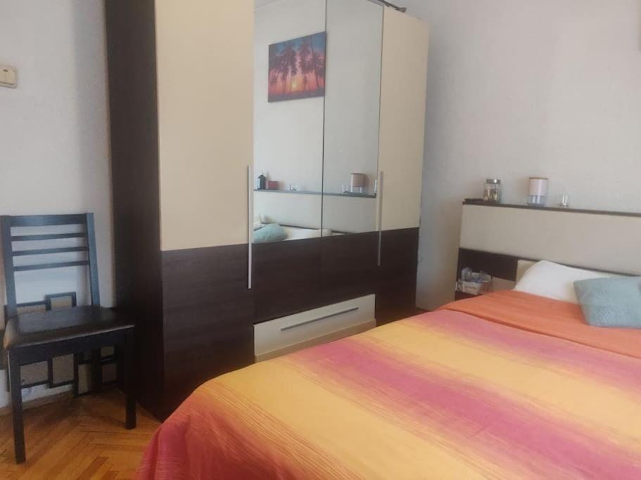 Bed, Bedroom, wardrobe
