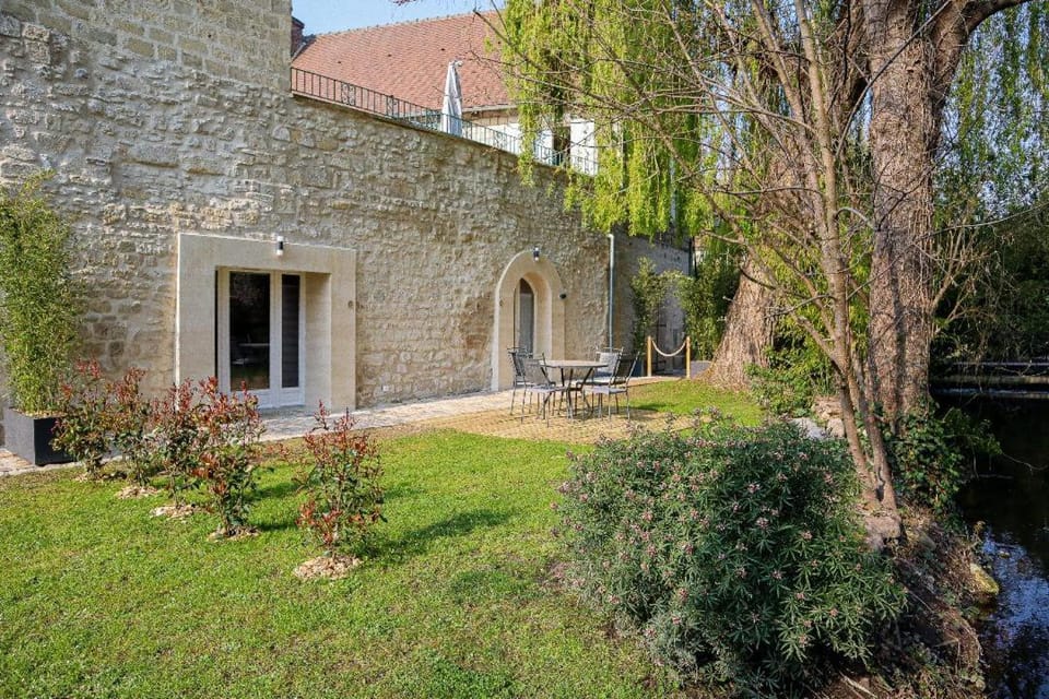 Gîte Sainte Marguerite-La Nonette House in Île-de-France