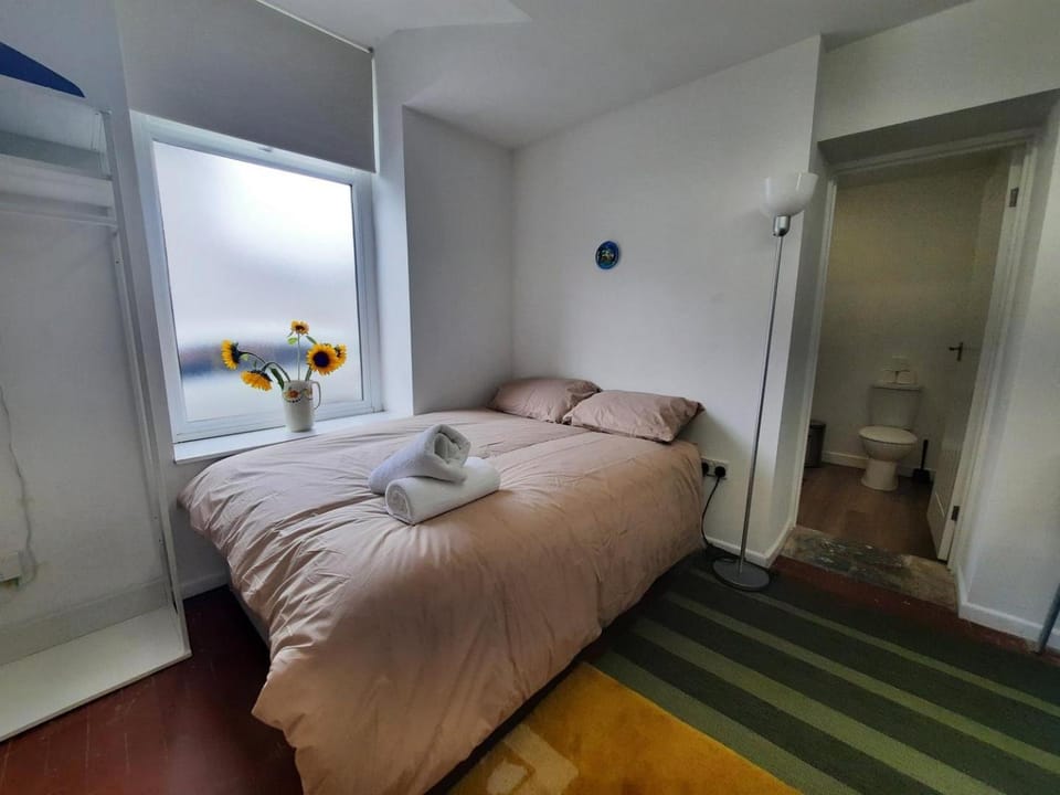 Chic Studio Near Cardiff Hub Apartment in Cardiff