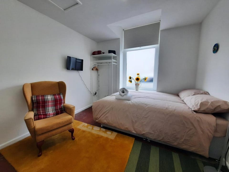 Chic Studio Near Cardiff Hub Apartment in Cardiff