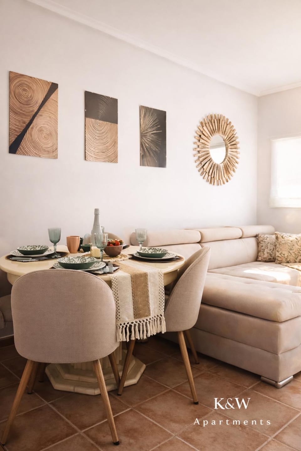 TV and multimedia, Living room, Seating area, Dining area
