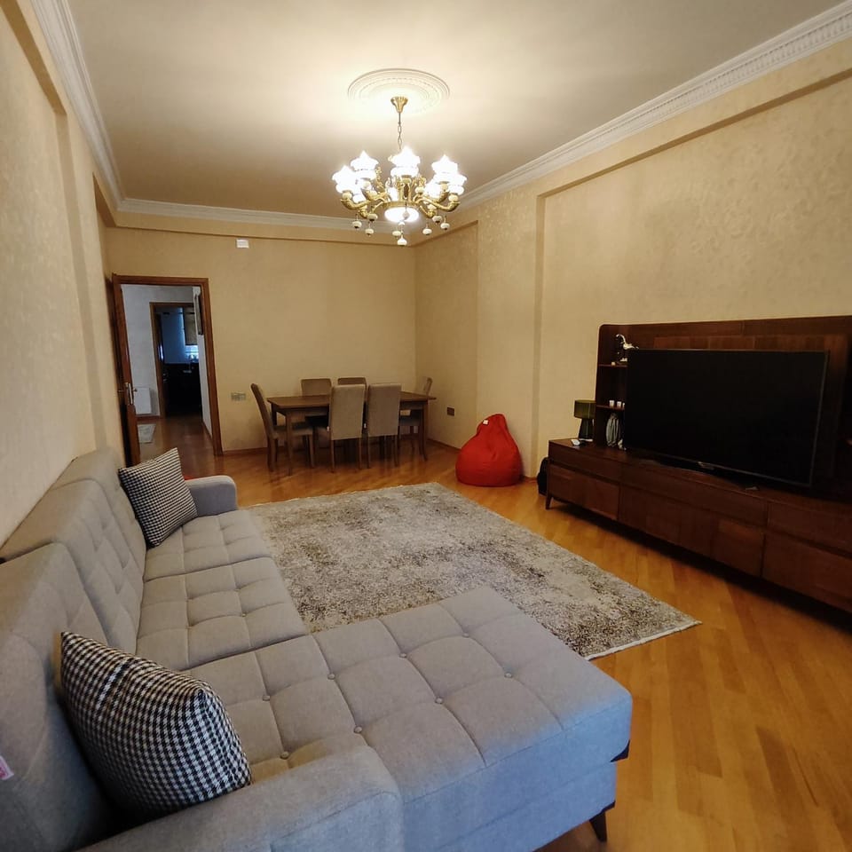 TV and multimedia, Living room, Photo of the whole room, Seating area