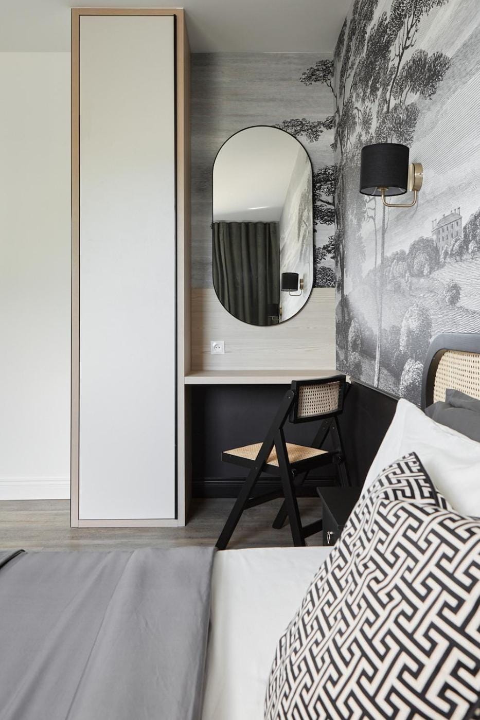 Bed, Photo of the whole room, Bedroom, wardrobe