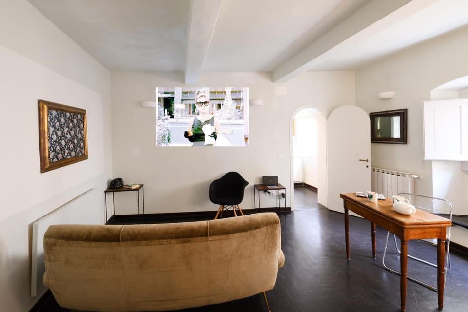 Communal lounge/ TV room, TV and multimedia, Living room, Dining area