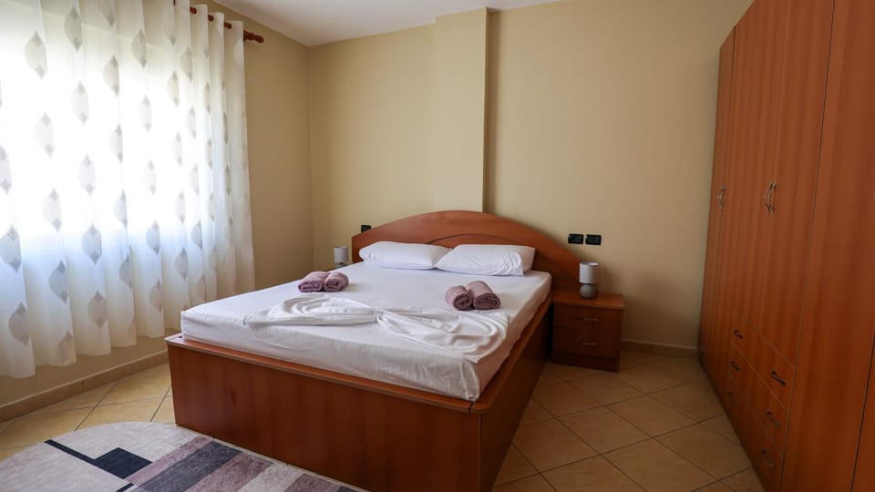 Bed, Bedroom, wardrobe