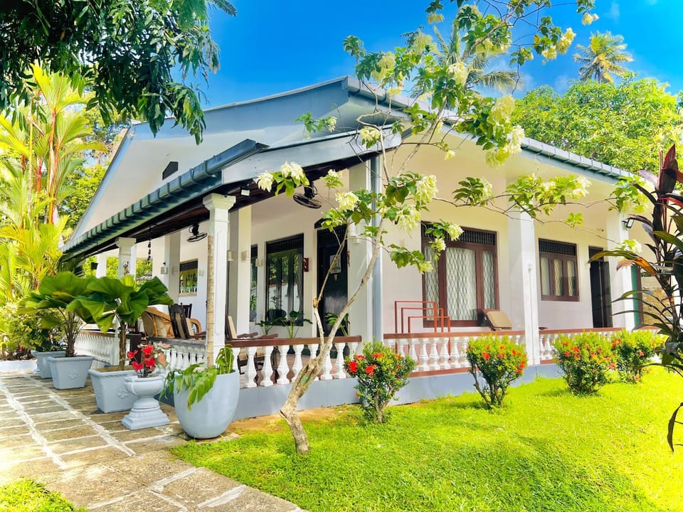 Property building, Garden, Garden view