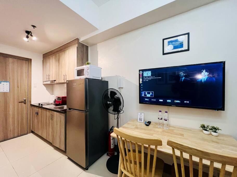 Citispace 1BR Condotel Suite at FAME Residences #FM19A Apartment in Mandaluyong