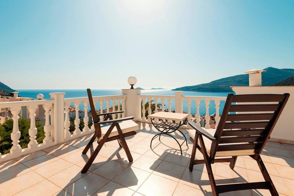 Day, Natural landscape, Balcony/Terrace, Mountain view, Sea view