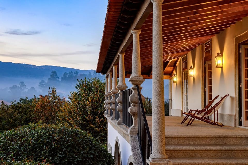 View (from property/room), Balcony/Terrace, Mountain view