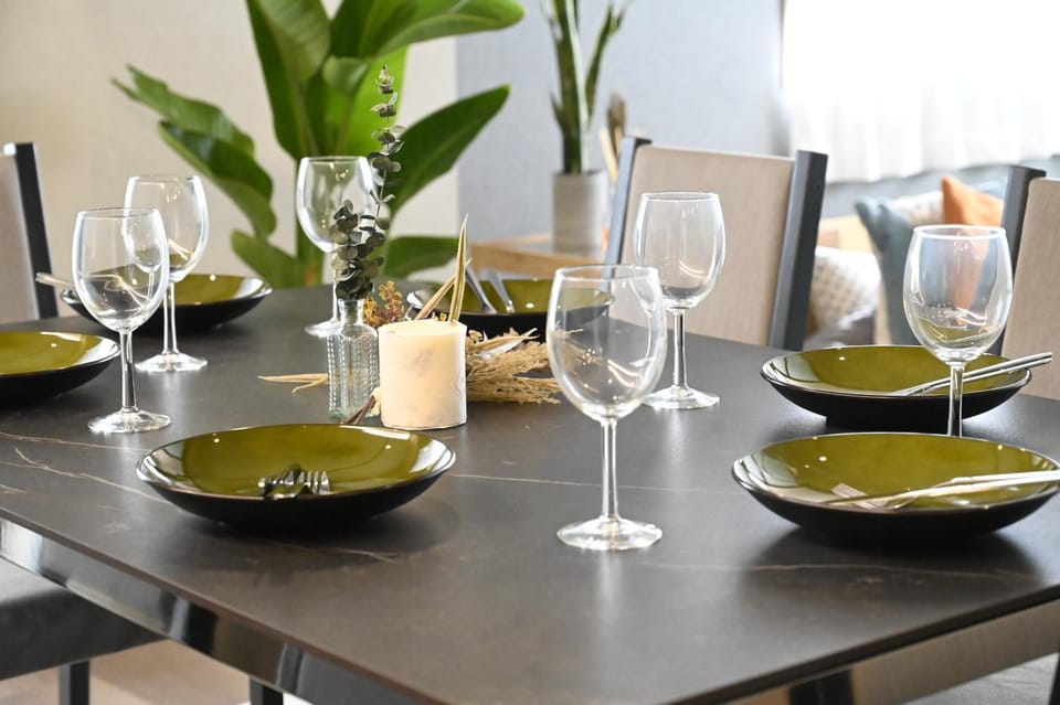 Food and drinks, Dining area