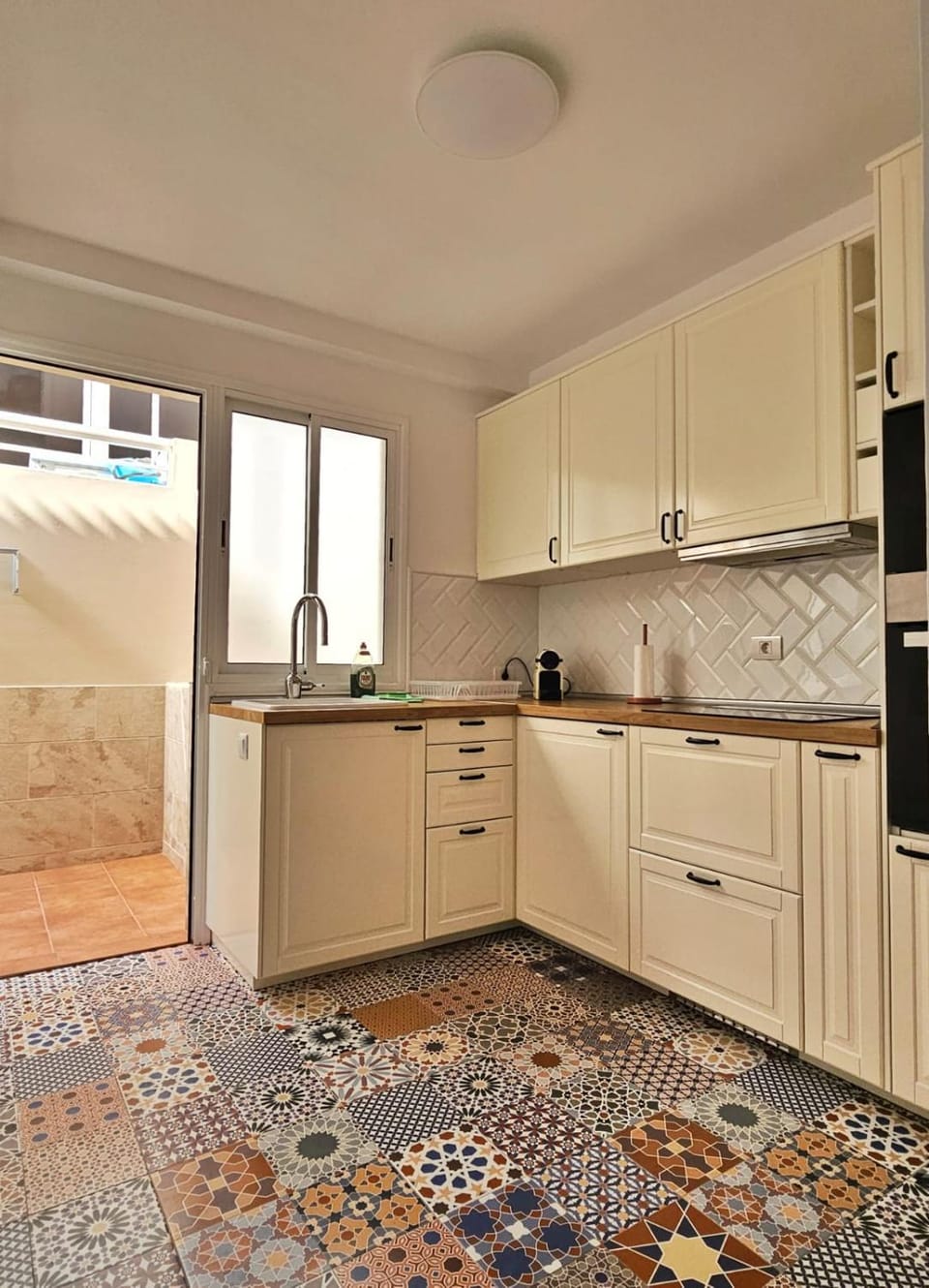 Kitchen or kitchenette, stove