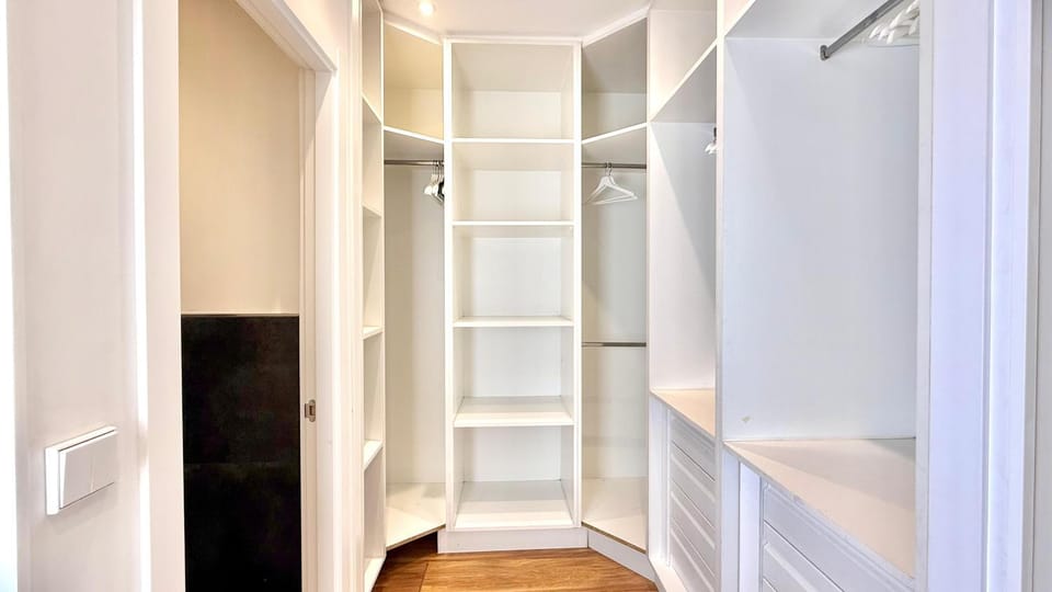 storage, wardrobe
