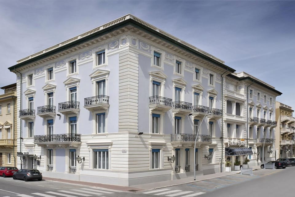 Property building, Spring, Winter, Summer, Autumn