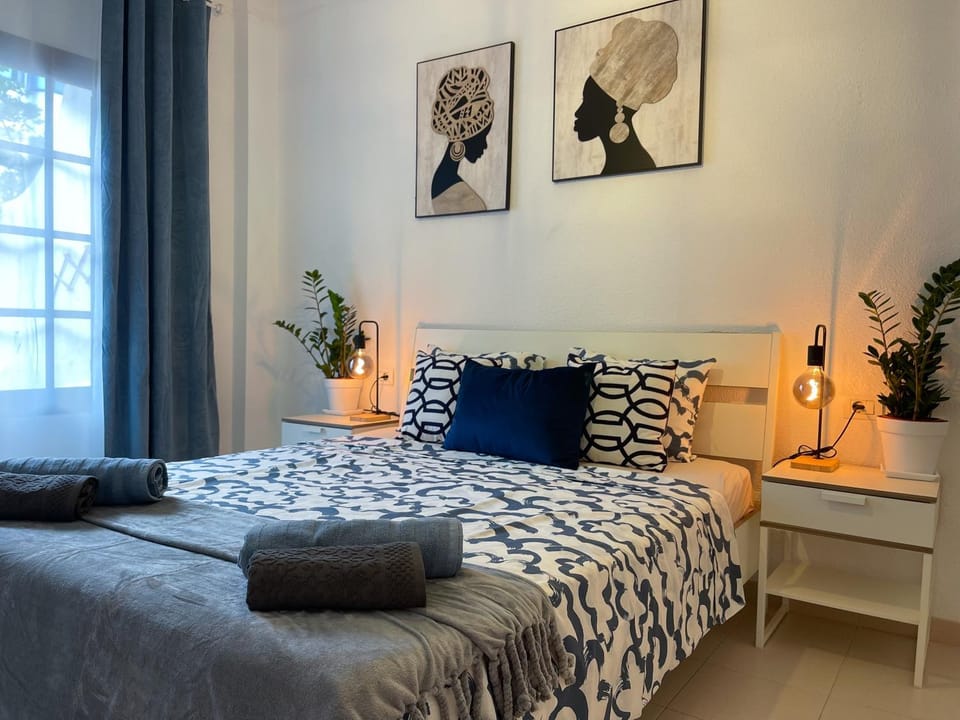 Bed, Bedroom