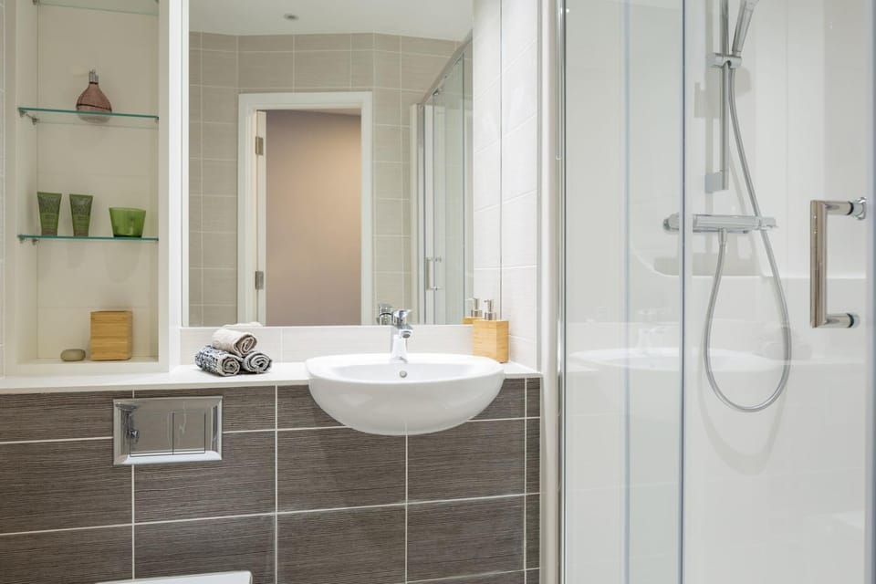 Shower, Bathroom