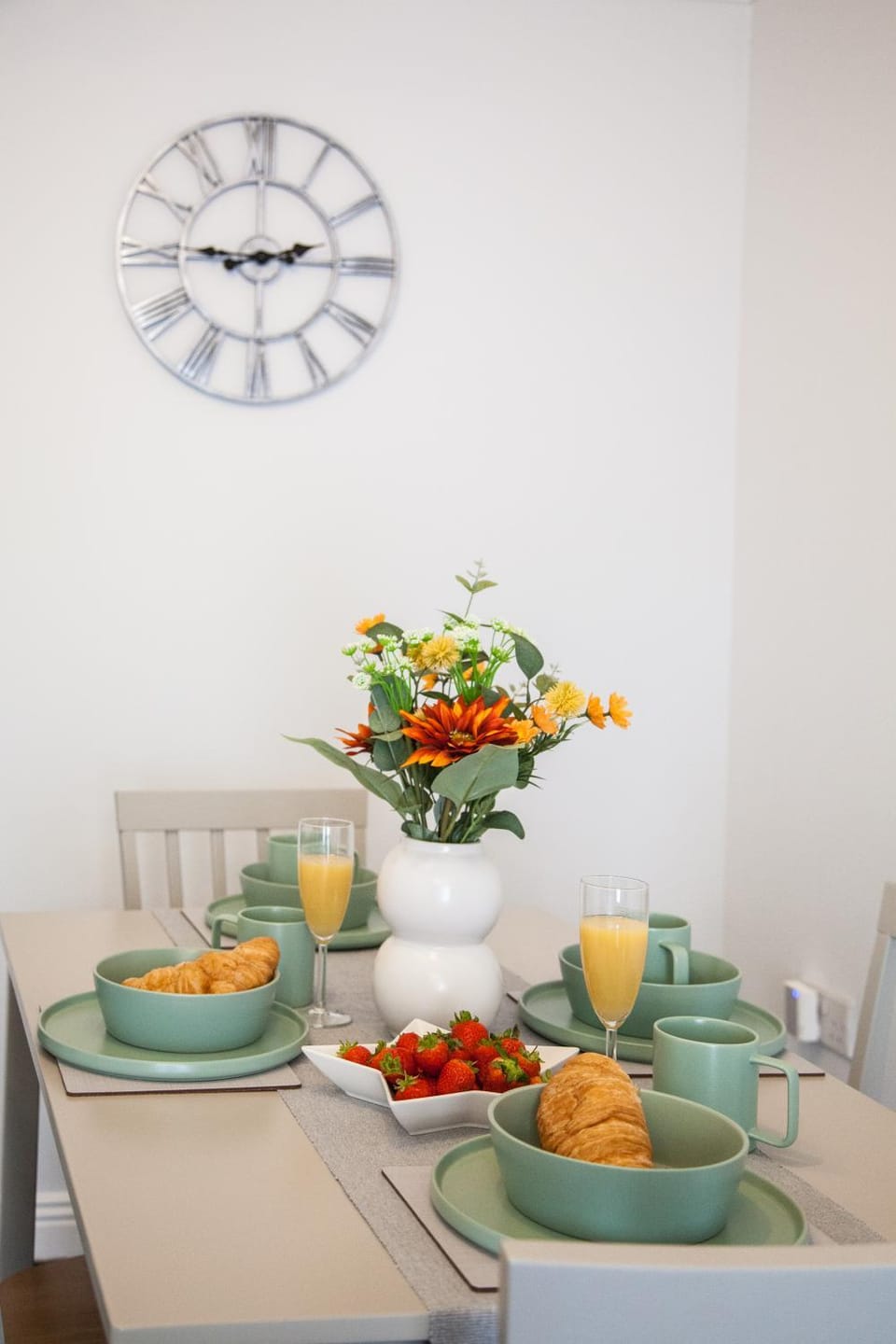 Dining area, Breakfast