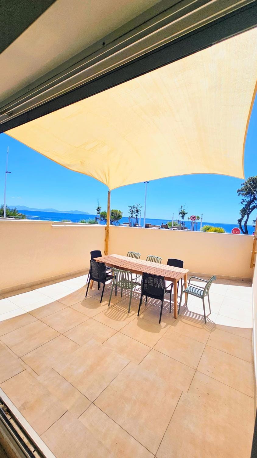 Villa vue mer incroyable ! Face aux calanques Villa in Sausset-les-Pins