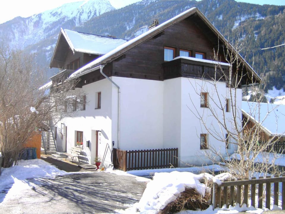 Property building, Winter