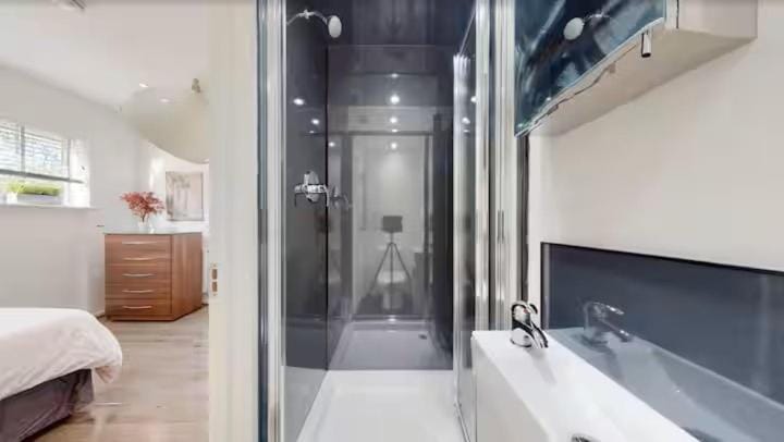 Studio 48B Apartment hotel in London