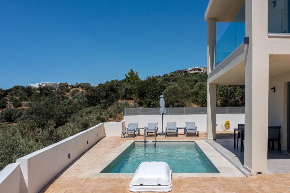 Property building, Patio, Day, View (from property/room), Pool view, Swimming pool, sunbed