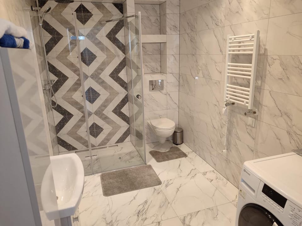 Toilet, Bathroom, towels, dryer