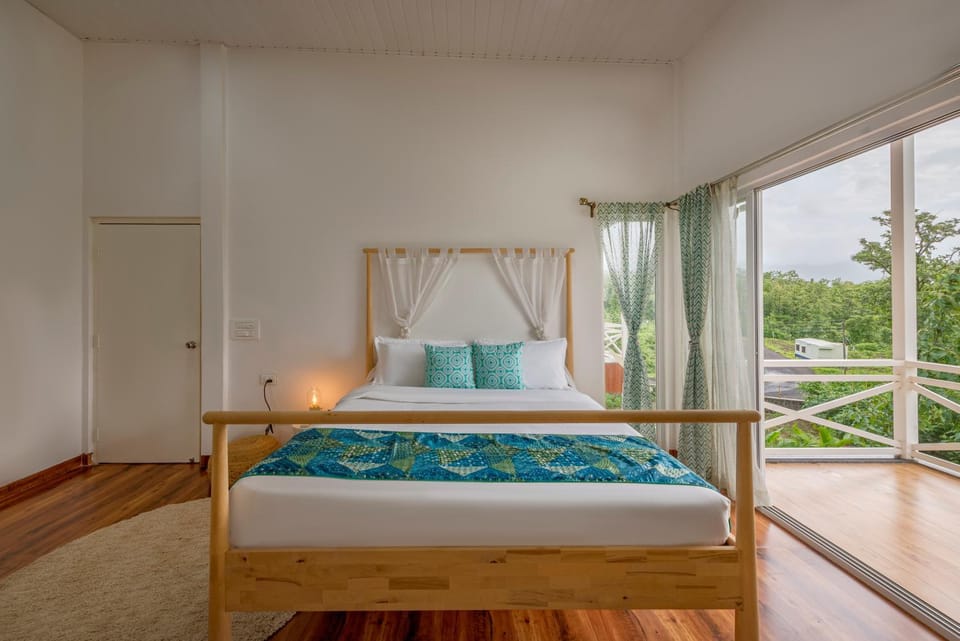 Bed, View (from property/room), Balcony/Terrace, Photo of the whole room, Bedroom, Garden view, Pool view, air conditioner