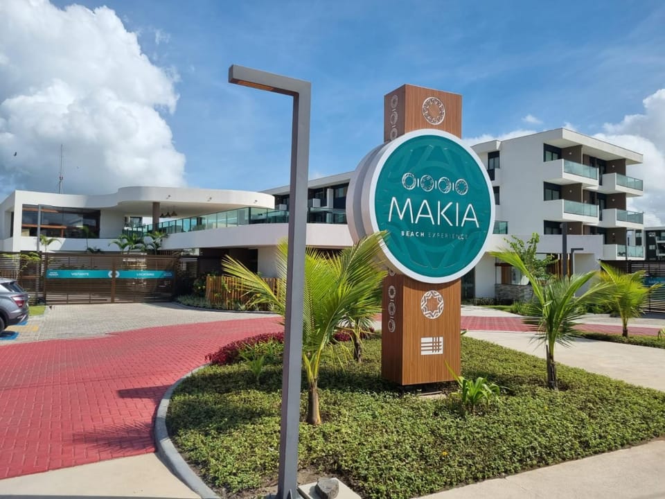 Property building, Logo/Certificate/Sign, Street view, Location