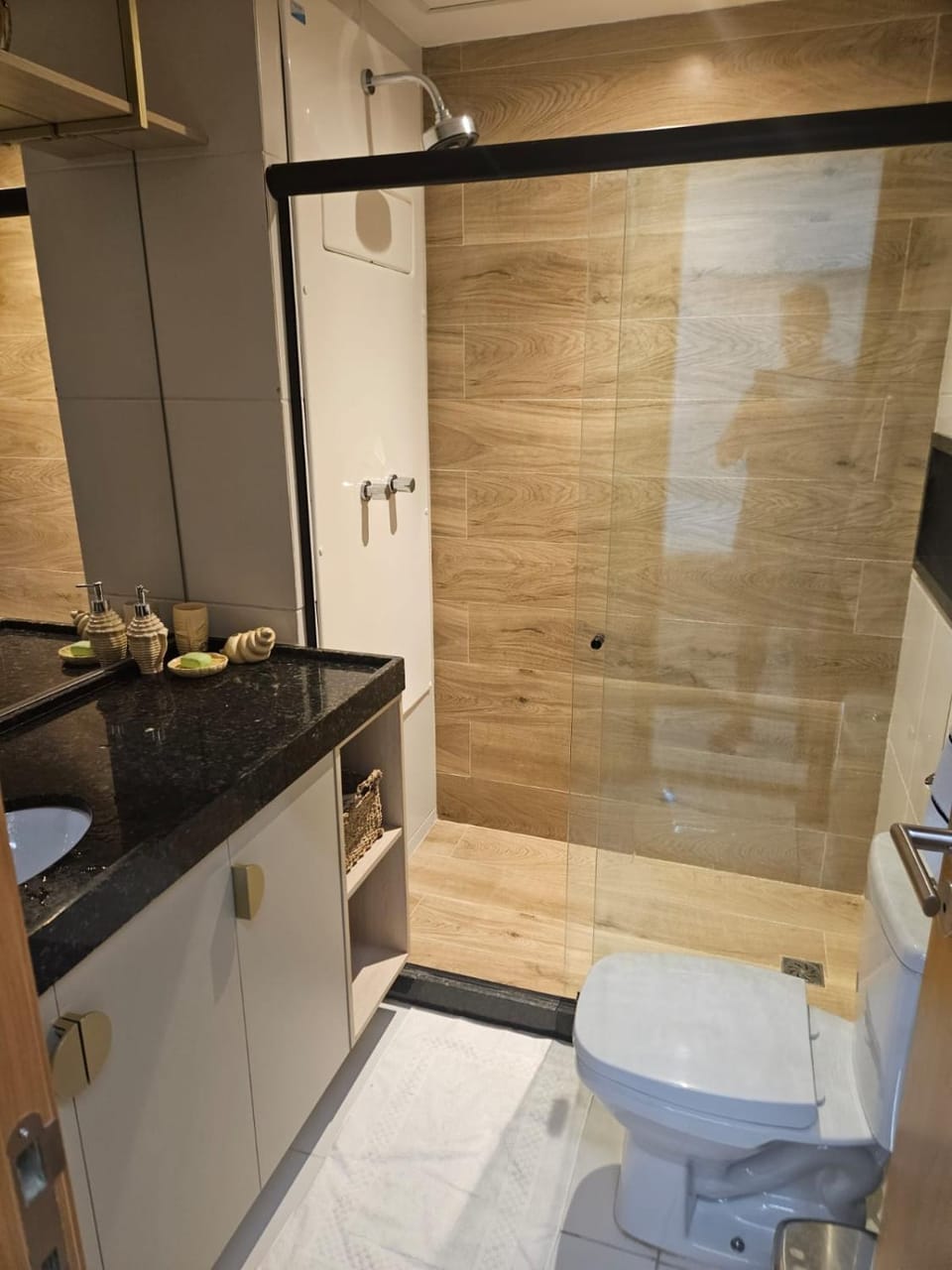 Shower, Toilet, Bathroom