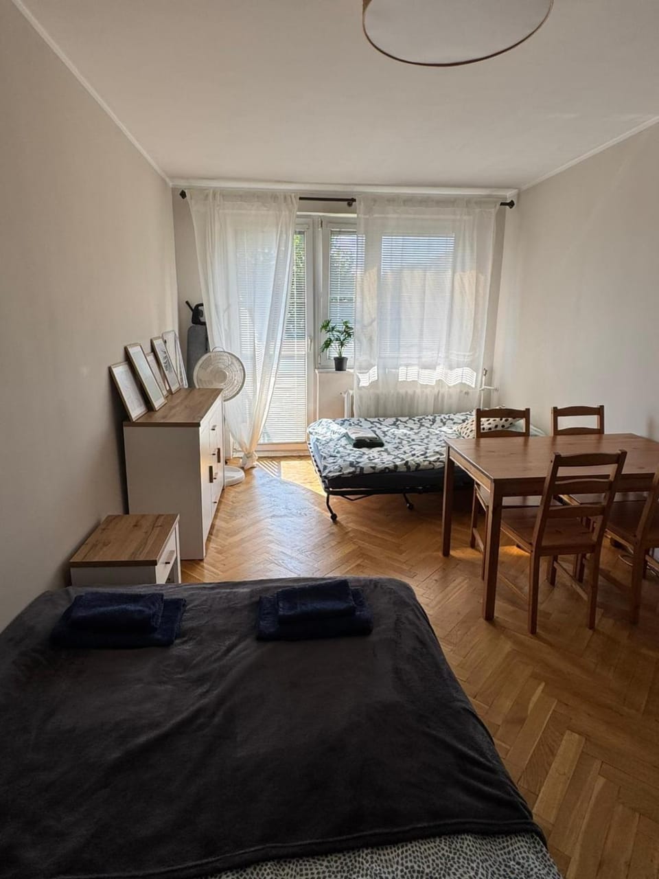 Bed, TV and multimedia, Living room, Bedroom