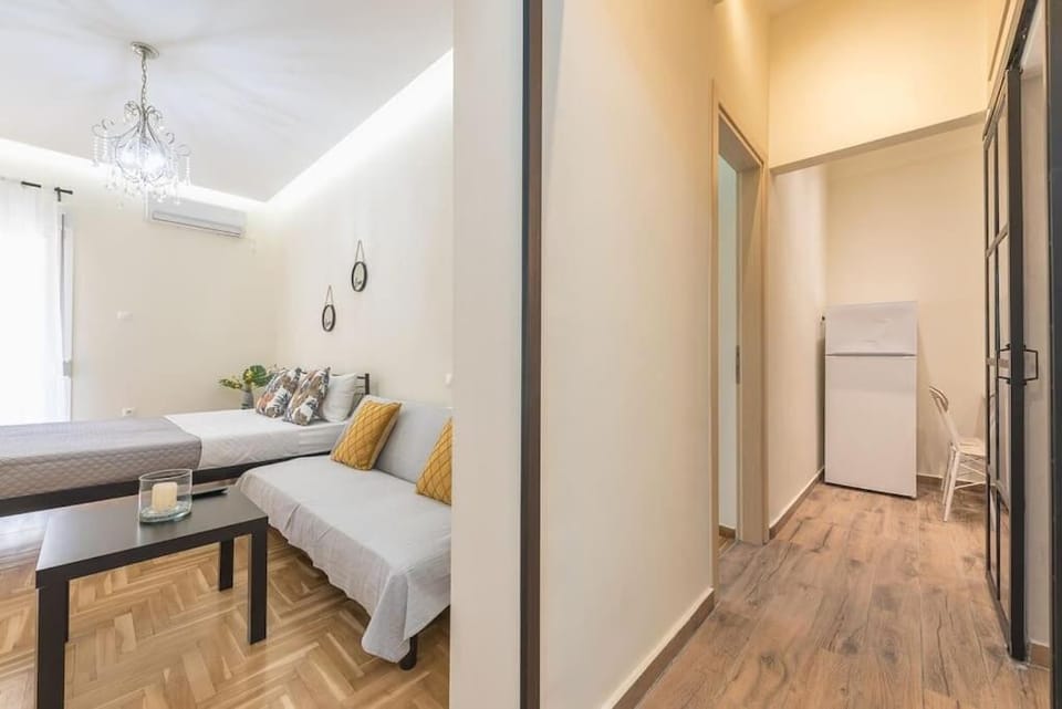 Cozy home near Stavros Niarchos Apartment in Kallithea