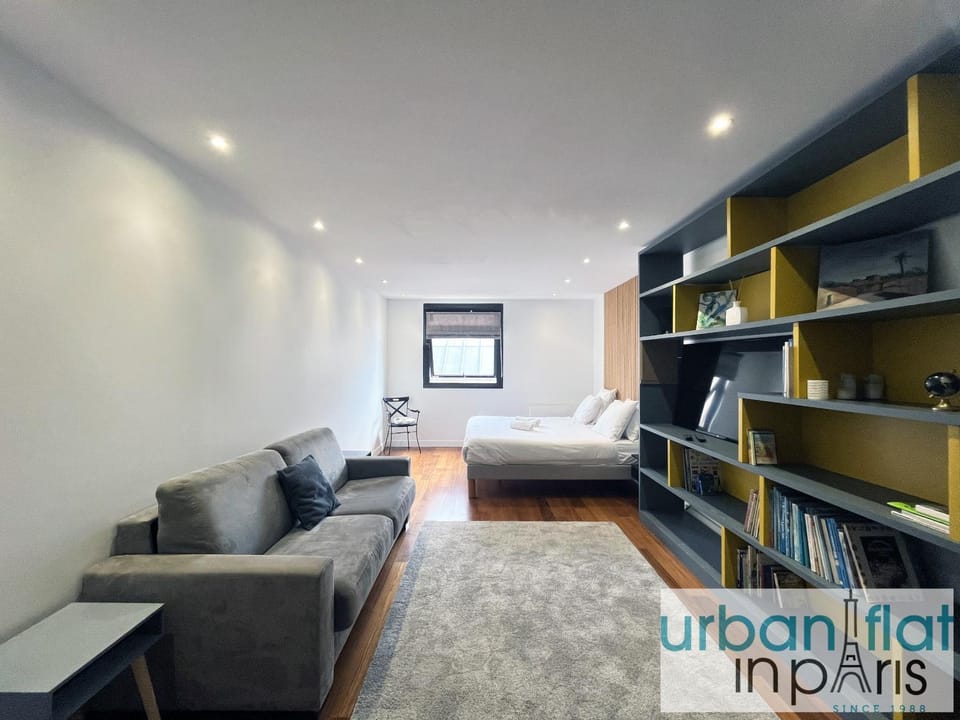 Urban Flat 168 - Spacious 1-Bedroom Apartment in Paris Apartment in Paris