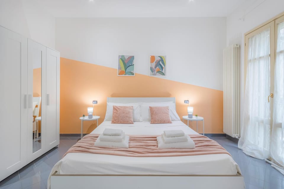 Bed, Photo of the whole room, Bedroom, towels, wardrobe