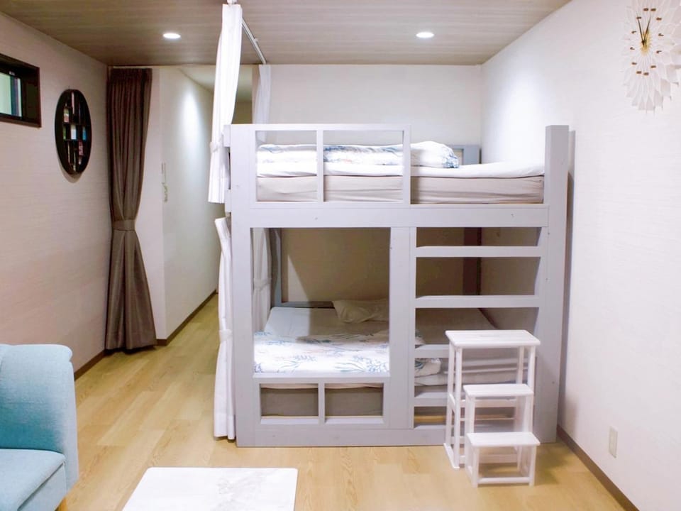 bunk bed