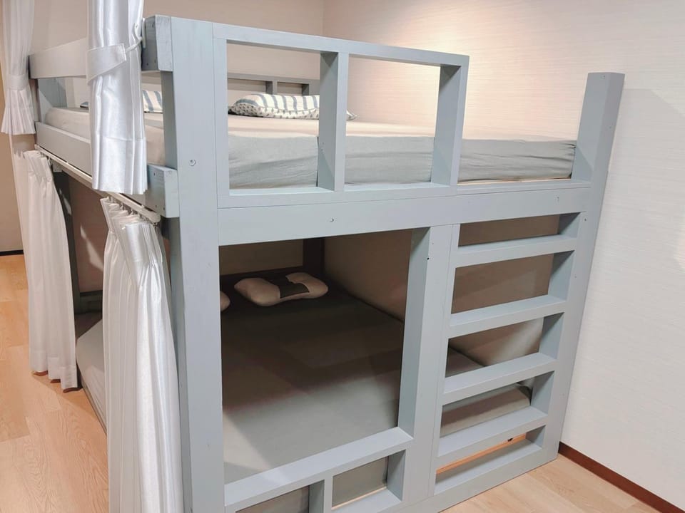 bunk bed