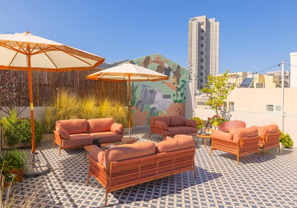 Patio, Seating area